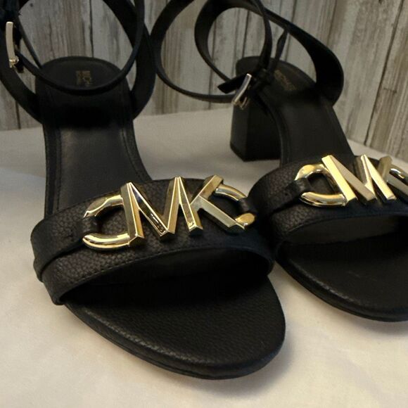 Michael Kors Reed Sandal Black Leather Gold MK Logo Block Heel Size 7.5M | New W - Picture 13 of 15